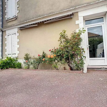 3 Pieces A 150m De La Avec Cour Fermee Et Terrasse Ensoleillee - Fr-1-746-12 קורסיי-סור-מר