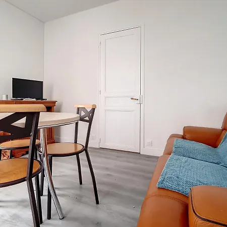 Ferienhaus 3 Pieces A 150m De La Avec Cour Fermee Et Terrasse Ensoleillee - Fr-1-746-12 *