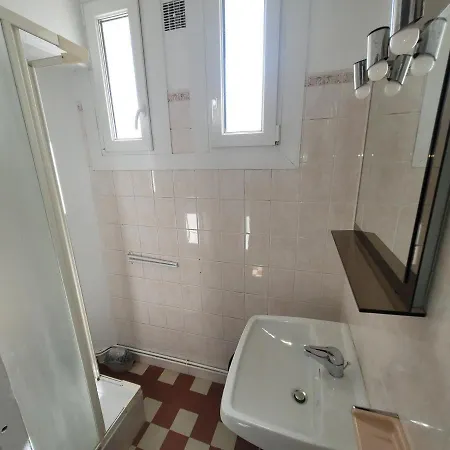 度假居 3 Pieces A 150m De La Avec Cour Fermee Et Terrasse Ensoleillee - Fr-1-746-12 *